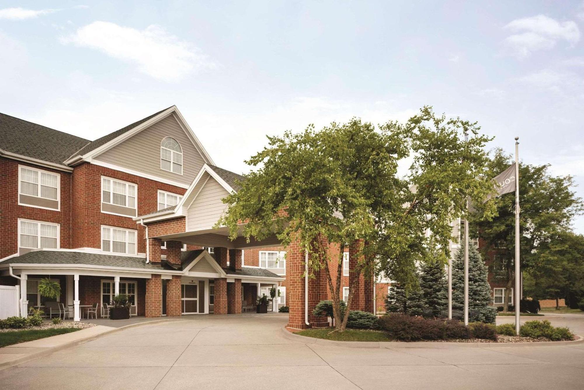 Country Inn & Suites By Radisson, Des Moines West, Ia Clive Exterior photo